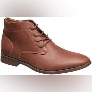 Brand new never worn Lucky Brand Chukka boots.